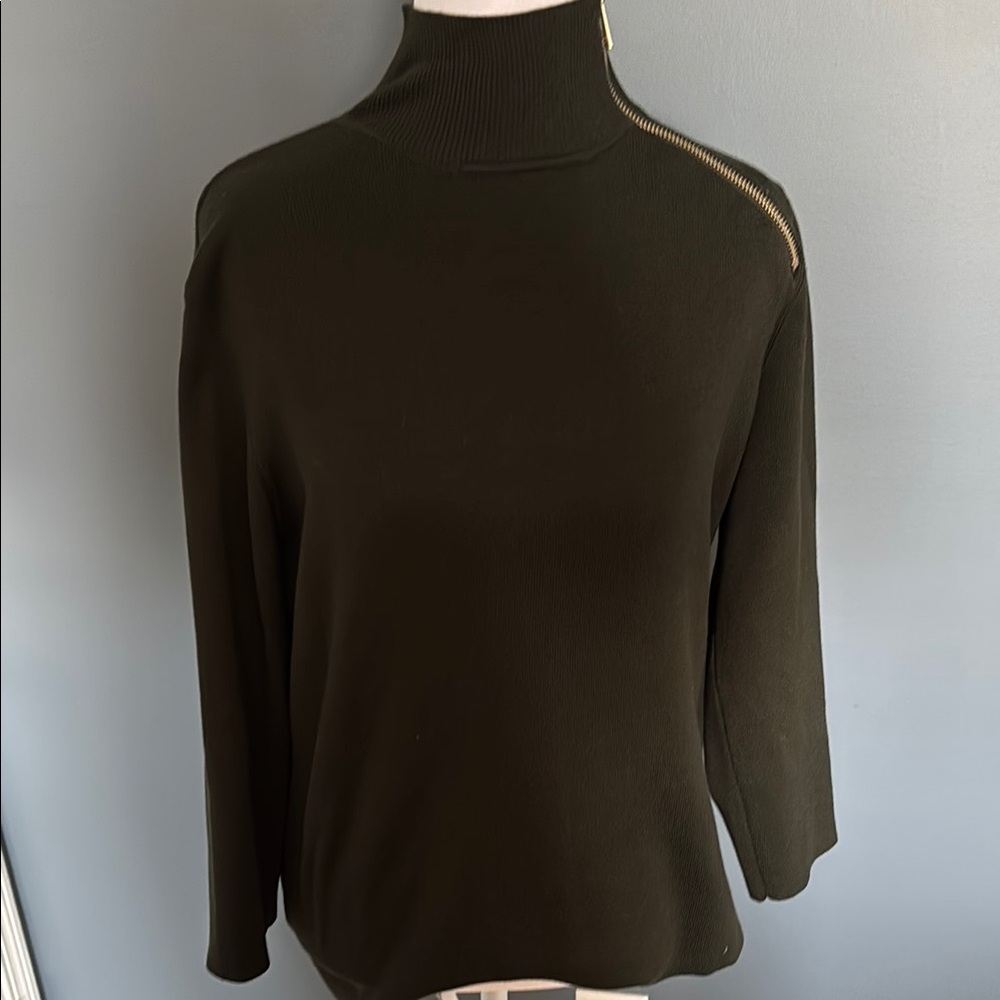 NWOT Elegant Olive Green Turtleneck Sweater